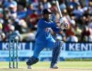 Dhoni lays foundations for another Indian fairytale