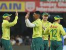 South Africa quicks, De Kock star in Bengaluru