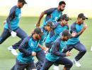 Pak players to quaratine for 2 weeks on arrival in UK