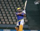 Thala Dhoni 'fully loaded' in the nets...