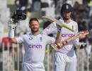 1st Test: Eng batter Pak on record-setting first day