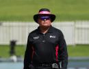 Umpire Erasmus to stand in 100th ODI in Paarl