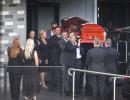 Family, friends say goodbye to Warne at private funeral