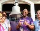 Russell rings the iconic bell at Eden Gardens