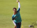 Starc set to play 3rd Test despite finger 'discomfort'