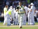 Australia's late resistance leaves England desperate