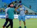 Jonty Rhodes turns hero for struggling groundsmen