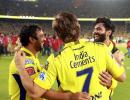 Dhoni Overwhelmed, Lifts Jadeja