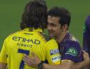 SEE: Dhoni's Warm Hug With Gambhir