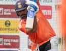 India look to keep stranglehold over England in Ranchi