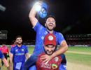 Afghan Cricketers Sing For DJ Bravo