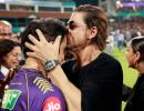 That SRK Kiss On Gambhir's Forehead!!!