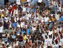 Lack of water bottles sparks fan fury at India-NZ Test