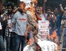 FYUP fracas: Detained DU students to continue protest at UGC