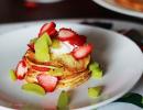 Breakfast recipe: How to make Strawberry Cream Pancake