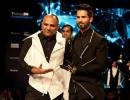 Wait! Did Shahid just wear gold gloves like MJ?