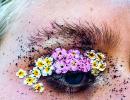 Floral eyeliners are trending! Would you wear it?