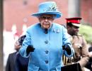 For 60 years, the Queen has been carrying the same handbag!