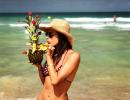 PIX: Sun, surf and Alessandra Ambrosio in a bikini