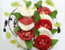 Recipe: Luscious Tomato Caprese Salad