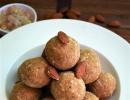 Recipe: Aata Aur Gond Ke Laddoo