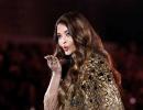 Who Is Aishwarya Blowing Kisses To?