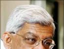 Deepak Parekh to step down as HDFC chief on Jan 1