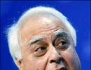 No US-style salaries for IIT faculty: Sibal