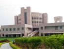 ISB gets 541 offers; domestic salaries up 11%