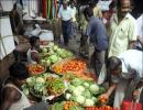 Govt can't control food prices, accepts FinMin adviser