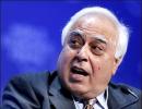 Pesky calls, SMSes, etc: Sibal to meet mobile users