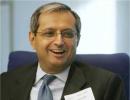 Citi's Pandit gets $15 million package for 2011