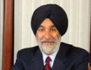 Max founder Analjit Singh gets Golden Peacock Award