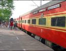 Delhi-Howrah Rajdhani now offers wi-fi, Internet