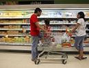 Major grocery retailers' sales rise, losses continue