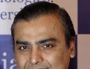 RIL delaying audit, says CAG, Moily defends