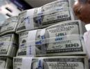 Forex reserves continue to move down; fall by another $1.4 billion