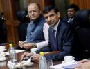 Is it right to curb RBI governor's autonomy?