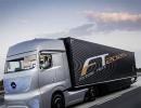 Daimler unveils an amazing self-driving truck!