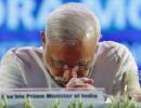 Modi senses defeat, shifts tactics on major land reform