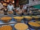 Tur dal prices hit Rs 200/kg, adds to consumers' pain