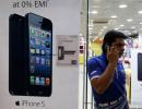 iPhone privacy: Apple grapples with internal conflicts