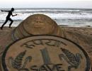 Should RBI allow the rupee to fall?