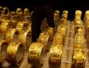 Gold cheaper by Rs 2,000 over past 5 weeks