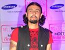 Sonu Nigam rants about morning Azaan; Twitter explodes