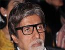 Amitabh Bachchan still in pain after surgery