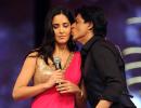 PIX: Shah Rukh woos Katrina at Screen Awards