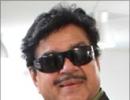 Shatrughan Sinha recuperating in hospital