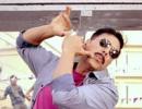 Review: Rowdy Rathore has old Khiladi, no new tricks