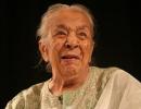 Zohra Sehgal, grand old lady of Bollywood, dead